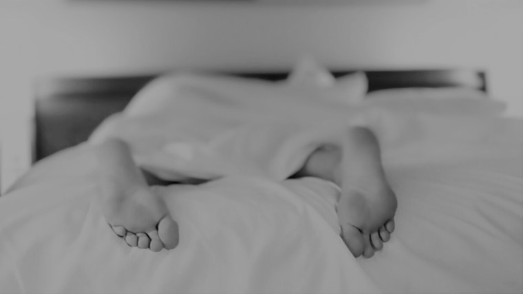 bed-bedroom-blur-271897 (2)